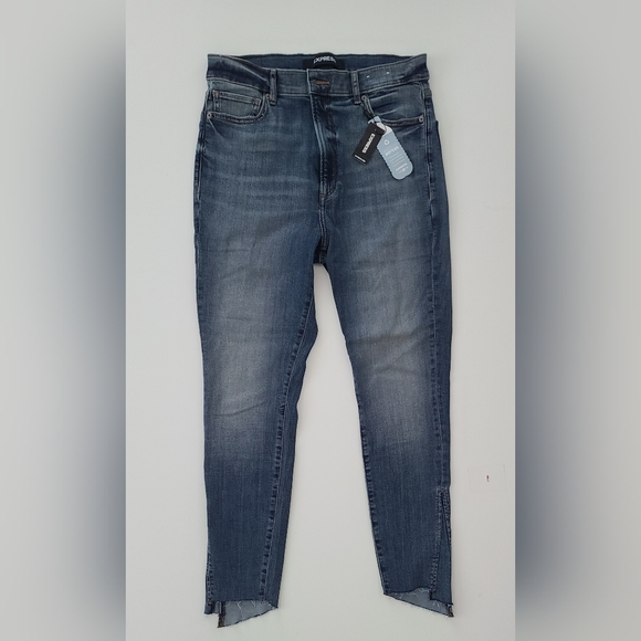Express Super High Rise Jeans.